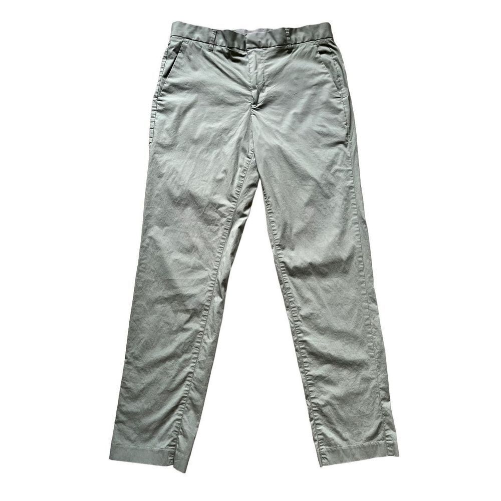 EVERLANE Sage Green Straight Slim Chinos Men’s pants size 31x30‎